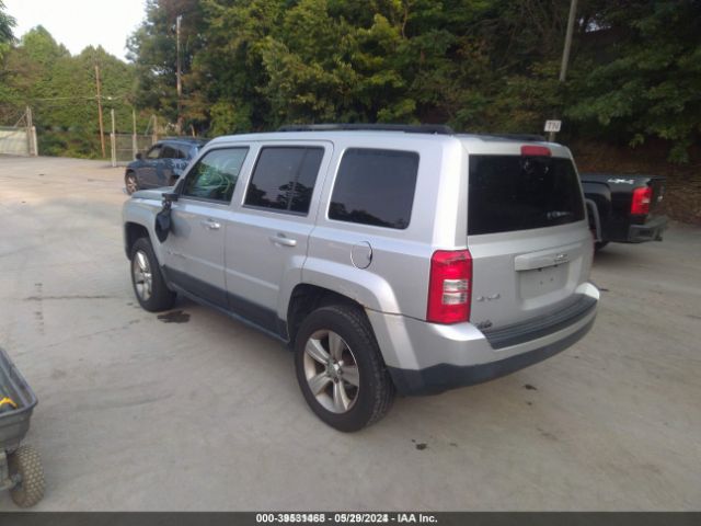 Photo 2 VIN: 1J4NF1GB9BD108138 - JEEP PATRIOT 