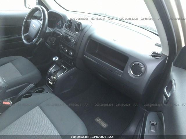 Photo 4 VIN: 1J4NF1GBXAD620036 - JEEP PATRIOT 