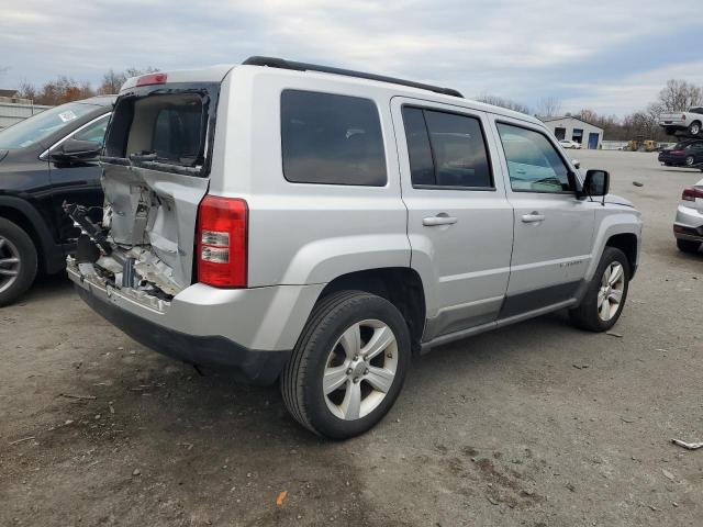 Photo 2 VIN: 1J4NF1GBXBD101229 - JEEP PATRIOT SP 