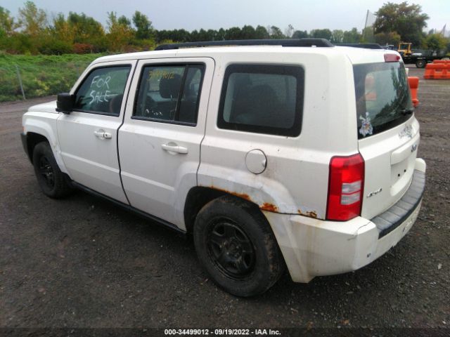 Photo 2 VIN: 1J4NF2GB0AD574092 - JEEP PATRIOT 