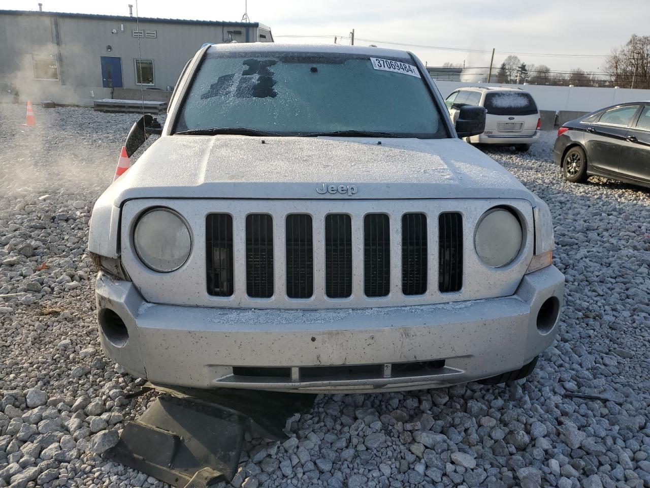 Photo 4 VIN: 1J4NF2GB0AD595346 - JEEP LIBERTY (PATRIOT) 