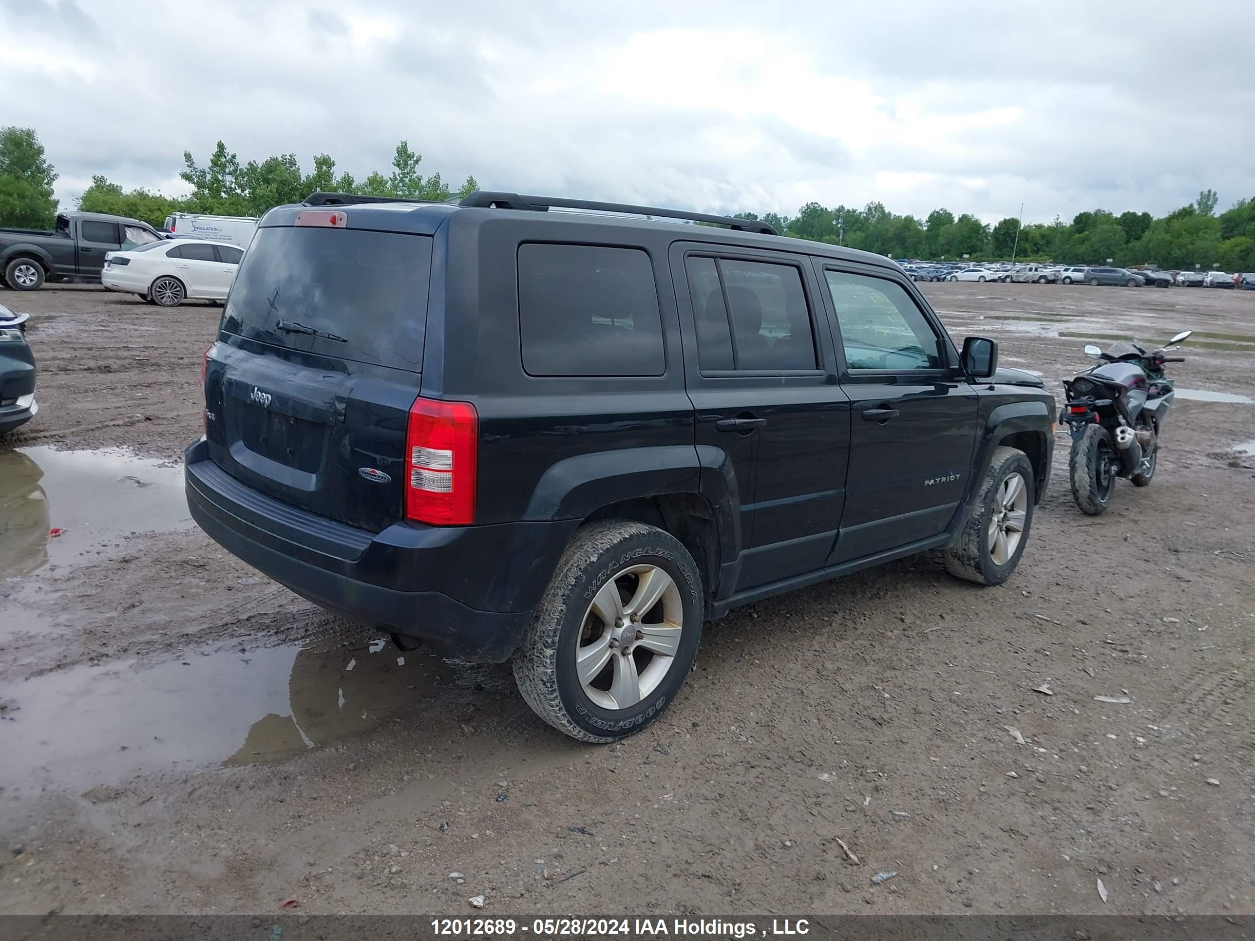 Photo 3 VIN: 1J4NF2GB0BD104873 - JEEP LIBERTY (PATRIOT) 