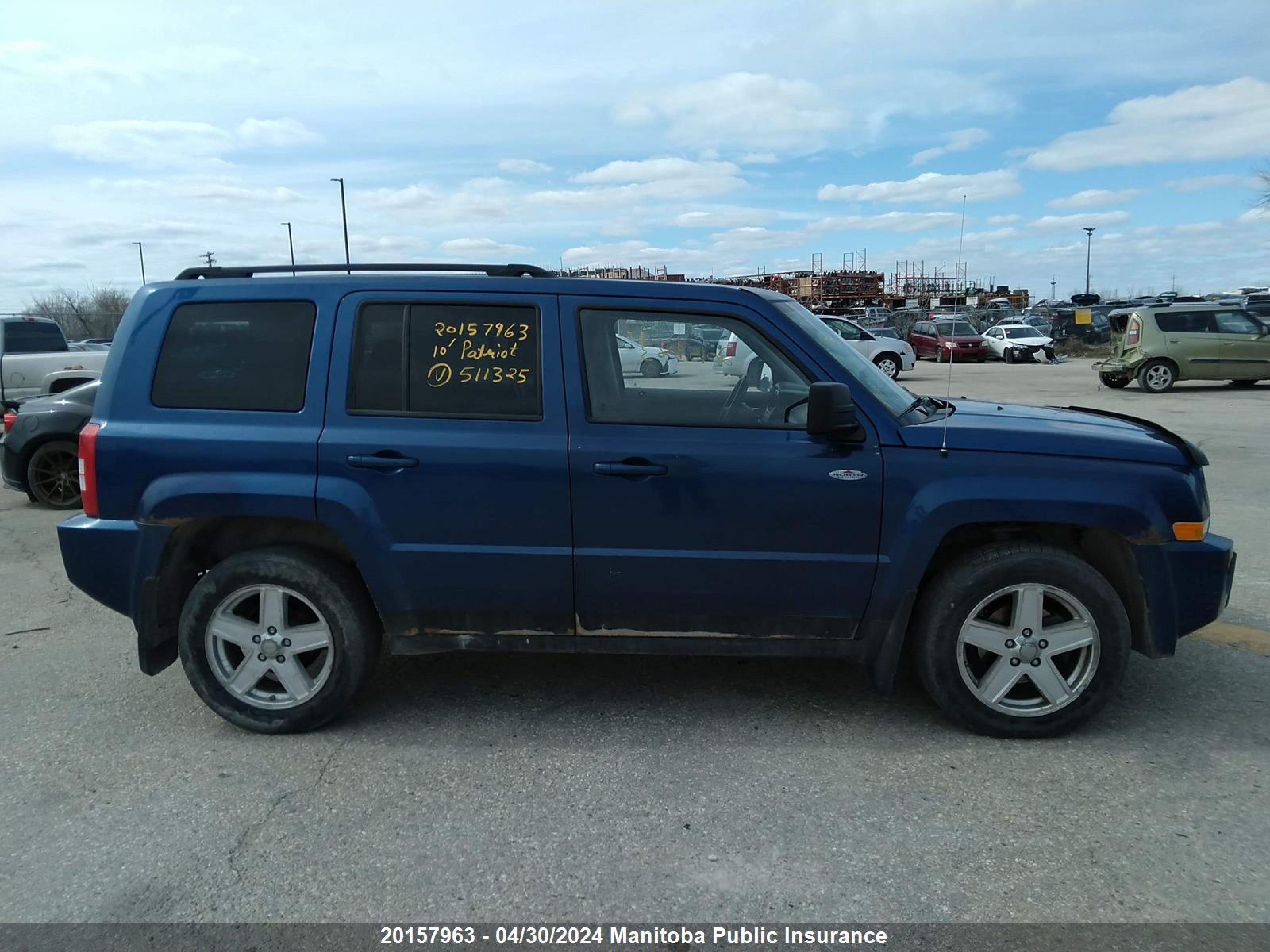 Photo 12 VIN: 1J4NF2GB1AD511325 - JEEP LIBERTY (PATRIOT) 