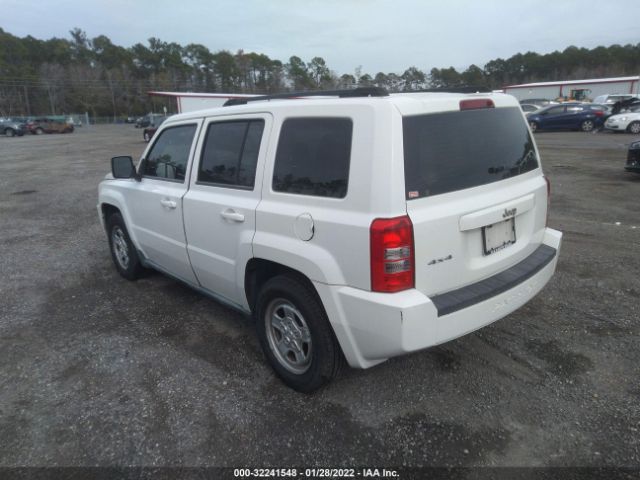 Photo 2 VIN: 1J4NF2GB1AD622022 - JEEP PATRIOT 