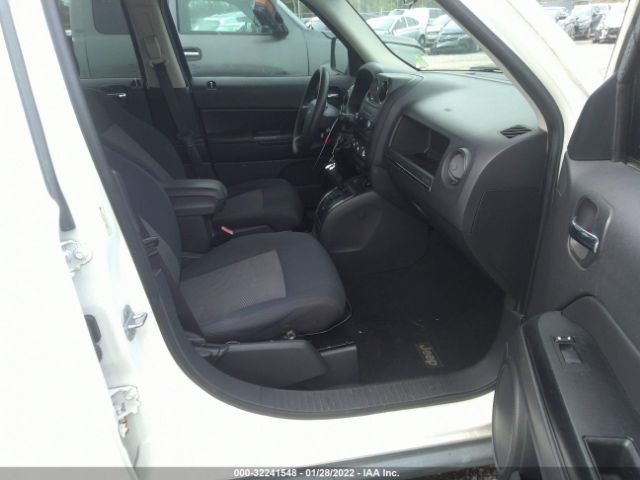 Photo 4 VIN: 1J4NF2GB1AD622022 - JEEP PATRIOT 