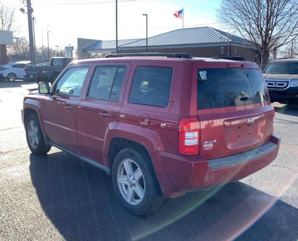 Photo 2 VIN: 1J4NF2GB2AD593145 - JEEP PATRIOT SP 