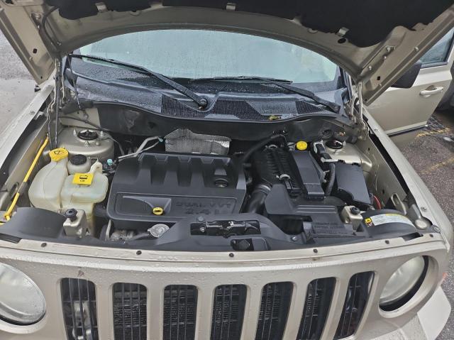 Photo 6 VIN: 1J4NF2GB3AD521712 - JEEP PATRIOT SP 