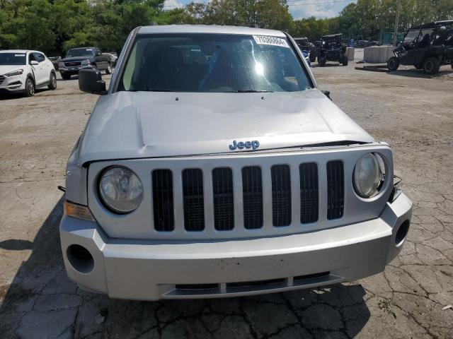 Photo 4 VIN: 1J4NF2GB4AD500724 - JEEP PATRIOT SP 