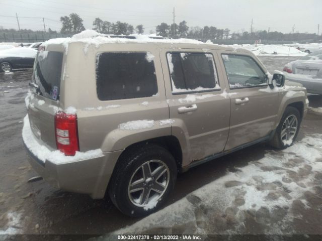 Photo 3 VIN: 1J4NF2GB4AD518284 - JEEP PATRIOT 