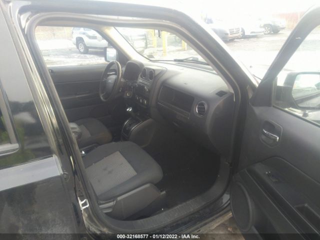 Photo 4 VIN: 1J4NF2GB6AD502233 - JEEP PATRIOT 