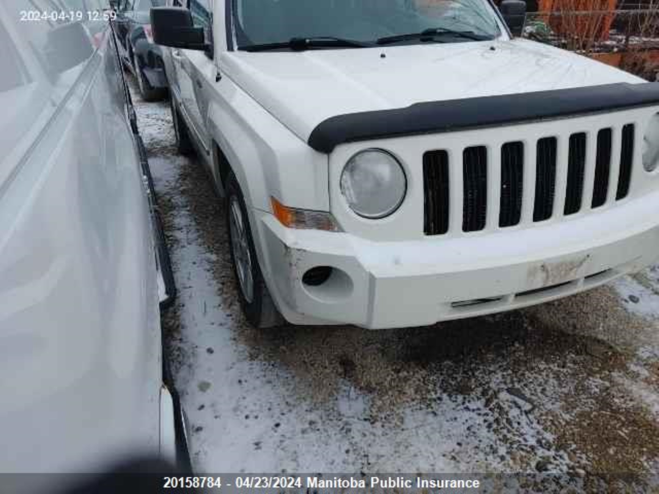 Photo 0 VIN: 1J4NF2GB6AD541033 - JEEP NULL 