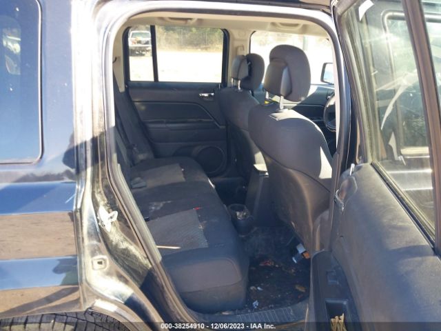 Photo 7 VIN: 1J4NF2GB6AD574713 - JEEP PATRIOT 