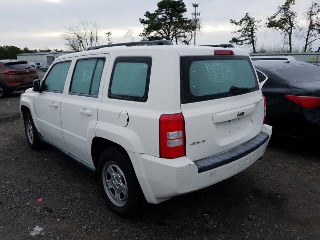 Photo 2 VIN: 1J4NF2GB6AD584674 - JEEP PATRIOT SP 