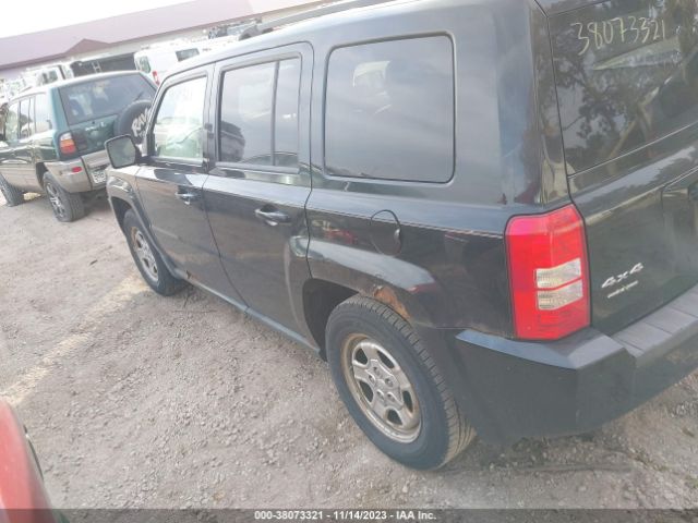 Photo 2 VIN: 1J4NF2GB7AD508428 - JEEP PATRIOT 