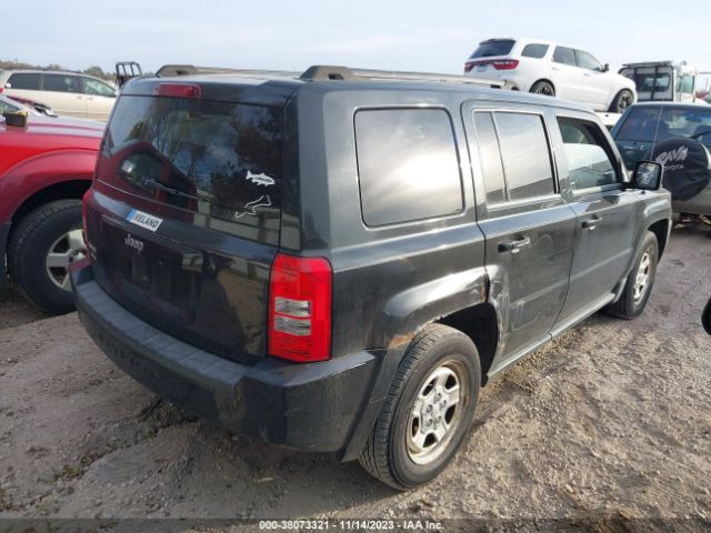 Photo 3 VIN: 1J4NF2GB7AD508428 - JEEP PATRIOT 