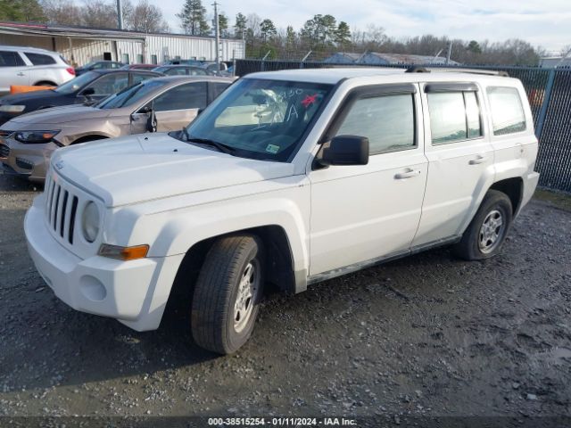 Photo 1 VIN: 1J4NF2GB7AD551795 - JEEP PATRIOT 