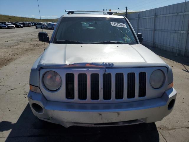 Photo 4 VIN: 1J4NF2GB7AD584831 - JEEP PATRIOT SP 