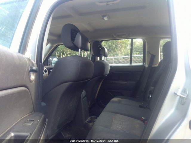 Photo 7 VIN: 1J4NF2GB8AD649413 - JEEP PATRIOT 