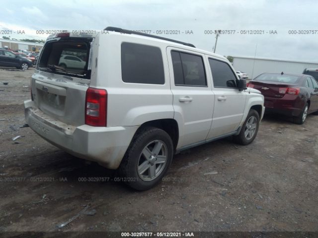 Photo 3 VIN: 1J4NF2GBXAD549118 - JEEP PATRIOT 