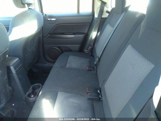 Photo 7 VIN: 1J4NF2GBXAD579915 - JEEP PATRIOT 