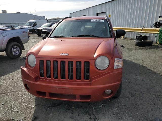 Photo 4 VIN: 1J4NF4FB0AD503746 - JEEP COMPASS 