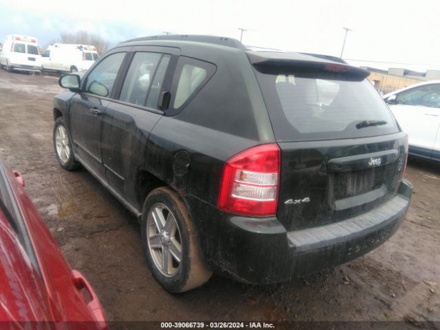 Photo 2 VIN: 1J4NF4FB1AD581971 - JEEP COMPASS 