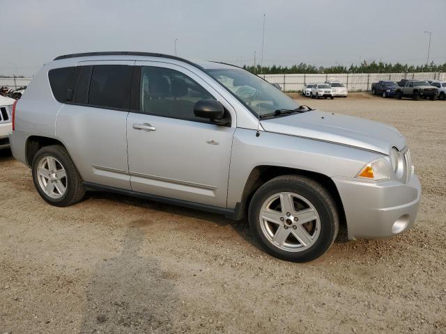 Photo 3 VIN: 1J4NF4FB1AD631140 - JEEP COMPASS 