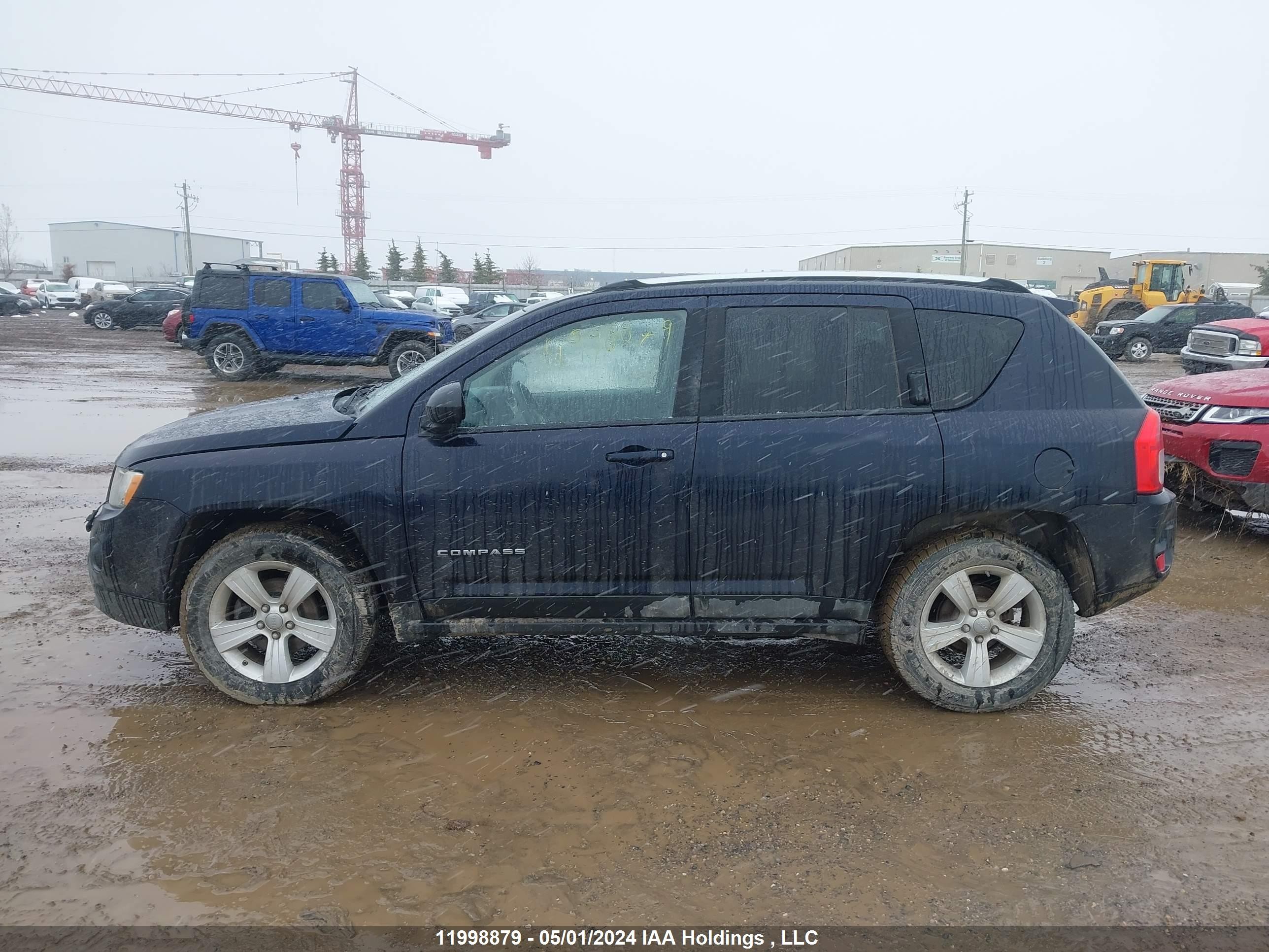 Photo 13 VIN: 1J4NF4FB1BD133716 - JEEP COMPASS 