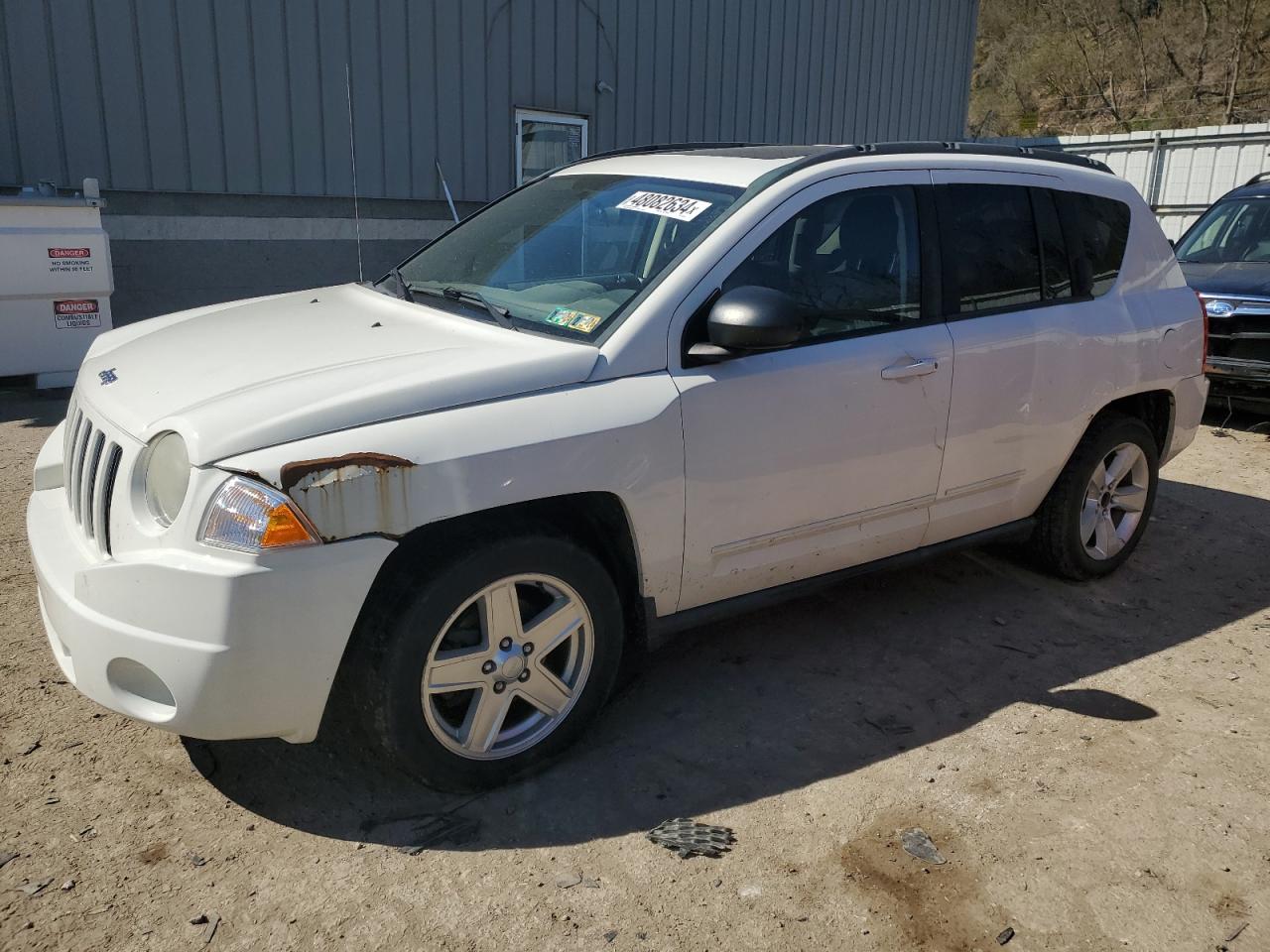 Photo 0 VIN: 1J4NF4FB4AD593340 - JEEP COMPASS 