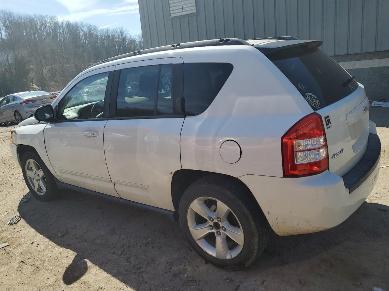 Photo 1 VIN: 1J4NF4FB4AD593340 - JEEP COMPASS 