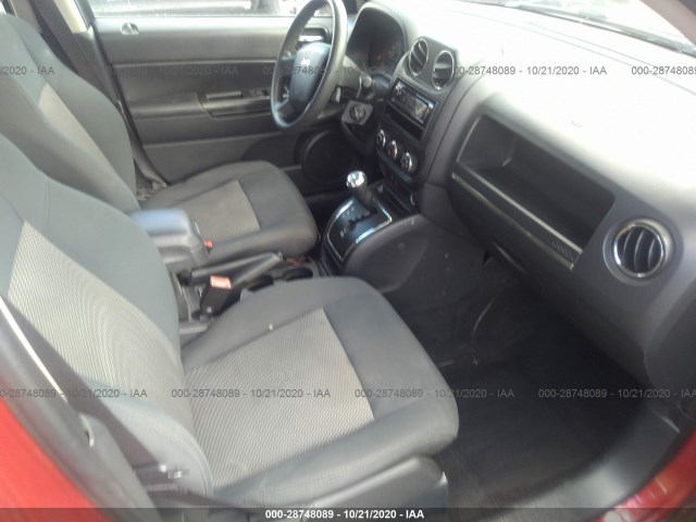 Photo 4 VIN: 1J4NF4FB4AD655254 - JEEP COMPASS 