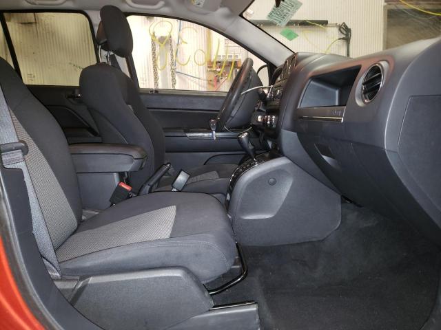 Photo 4 VIN: 1J4NF4FB6AD505906 - JEEP COMPASS SP 