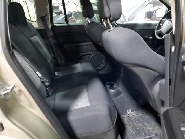 Photo 10 VIN: 1J4NF4FB7AD510810 - JEEP COMPASS 