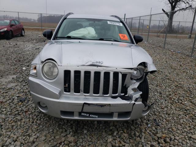 Photo 4 VIN: 1J4NF4FB7AD539370 - JEEP COMPASS 