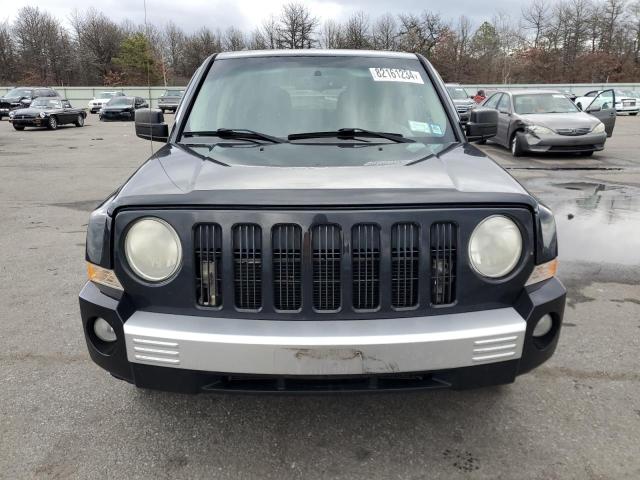 Photo 4 VIN: 1J4NF4GB0AD511652 - JEEP PATRIOT LI 