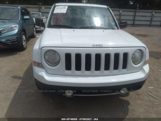 Photo 5 VIN: 1J4NF4GB0BD109079 - JEEP PATRIOT 