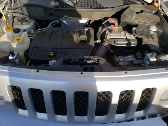 Photo 6 VIN: 1J4NF4GB3BD131741 - JEEP PATRIOT LA 