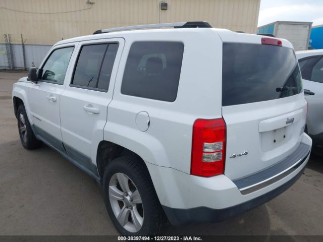 Photo 2 VIN: 1J4NF4GB5BD211980 - JEEP PATRIOT 