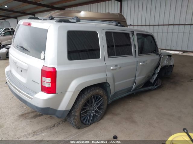 Photo 3 VIN: 1J4NF4GB7BD161387 - JEEP PATRIOT 