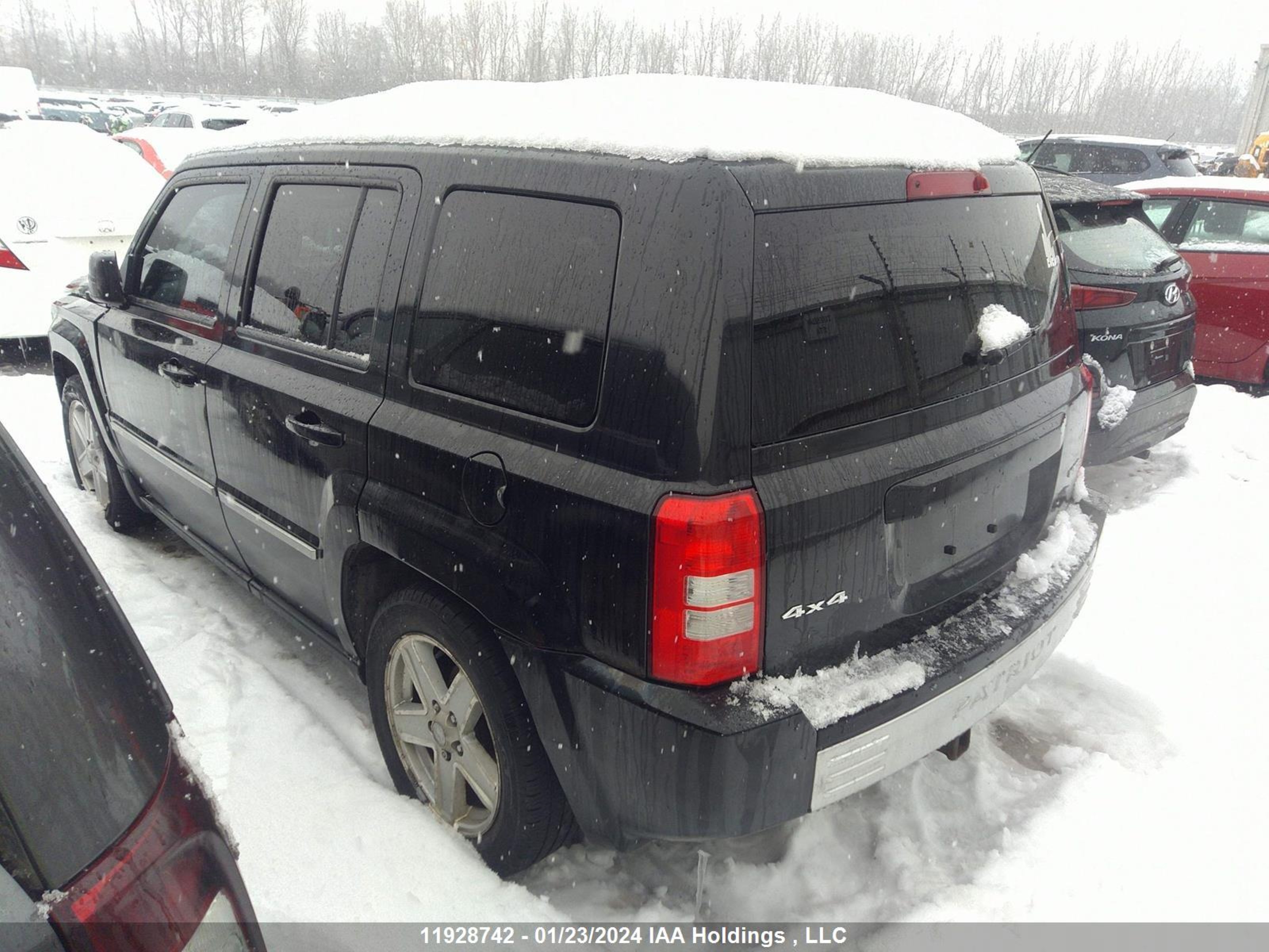 Photo 2 VIN: 1J4NF4GB8AD539182 - JEEP LIBERTY (PATRIOT) 