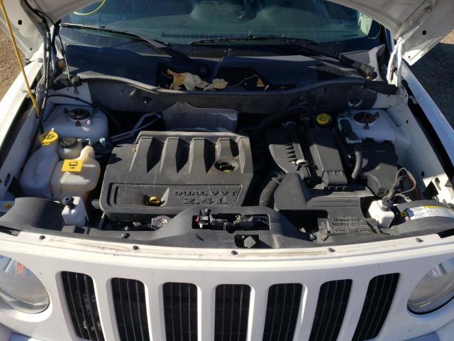 Photo 6 VIN: 1J4NF4GB9AD522939 - JEEP PATRIOT LI 