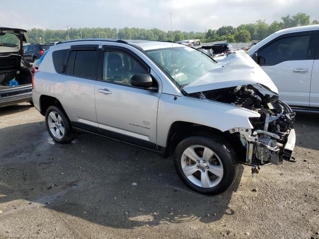 Photo 3 VIN: 1J4NF5FB3BD165069 - JEEP COMPASS LI 