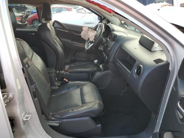 Photo 6 VIN: 1J4NF5FB3BD165069 - JEEP COMPASS LI 