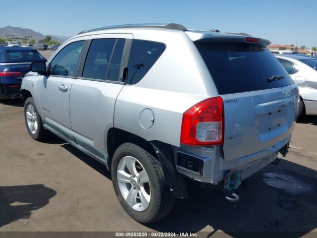 Photo 2 VIN: 1J4NF5FB6BD223966 - JEEP COMPASS 