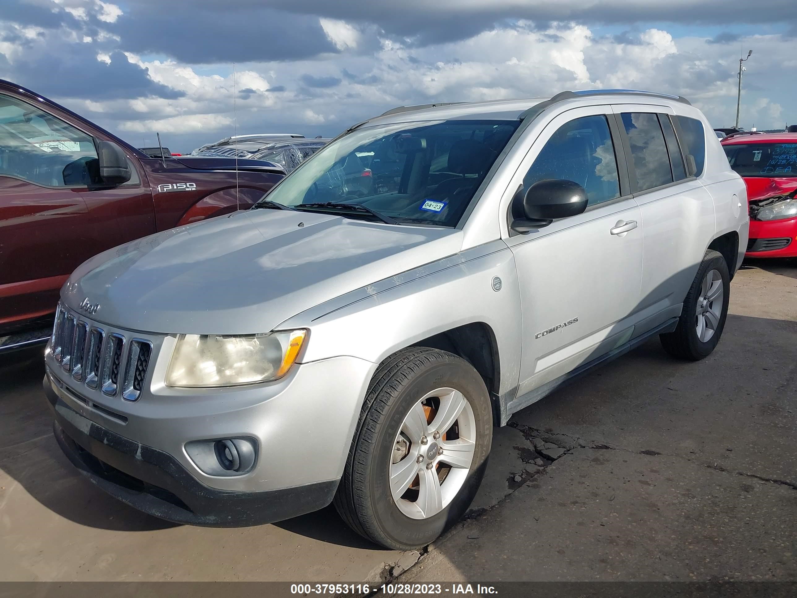 Photo 1 VIN: 1J4NF5FB7BD143785 - JEEP COMPASS 