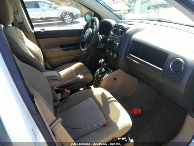 Photo 4 VIN: 1J4NT1FA1BD137635 - JEEP COMPASS 