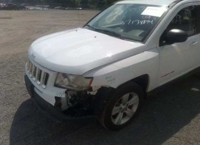 Photo 5 VIN: 1J4NT1FA1BD289589 - JEEP COMPASS 