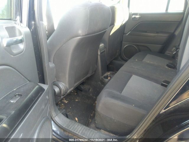 Photo 4 VIN: 1J4NT1FA2BD155660 - JEEP COMPASS 