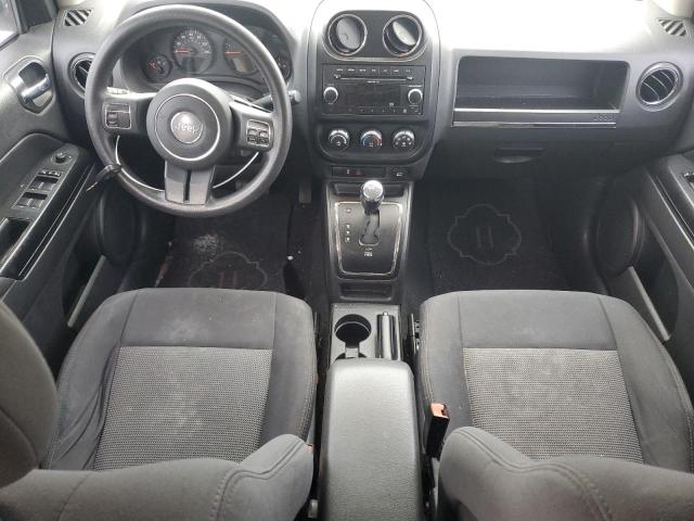 Photo 7 VIN: 1J4NT1FA2BD175021 - JEEP COMPASS 