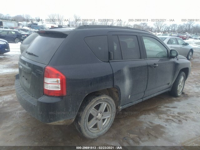 Photo 3 VIN: 1J4NT1FA3AD677244 - JEEP COMPASS 